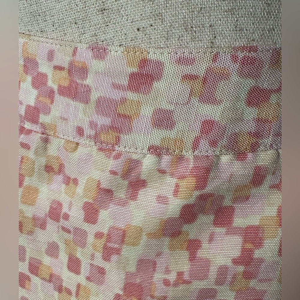 Ann Taylor Pink Mosaic Pencil Skirt - Picture 2 of 8